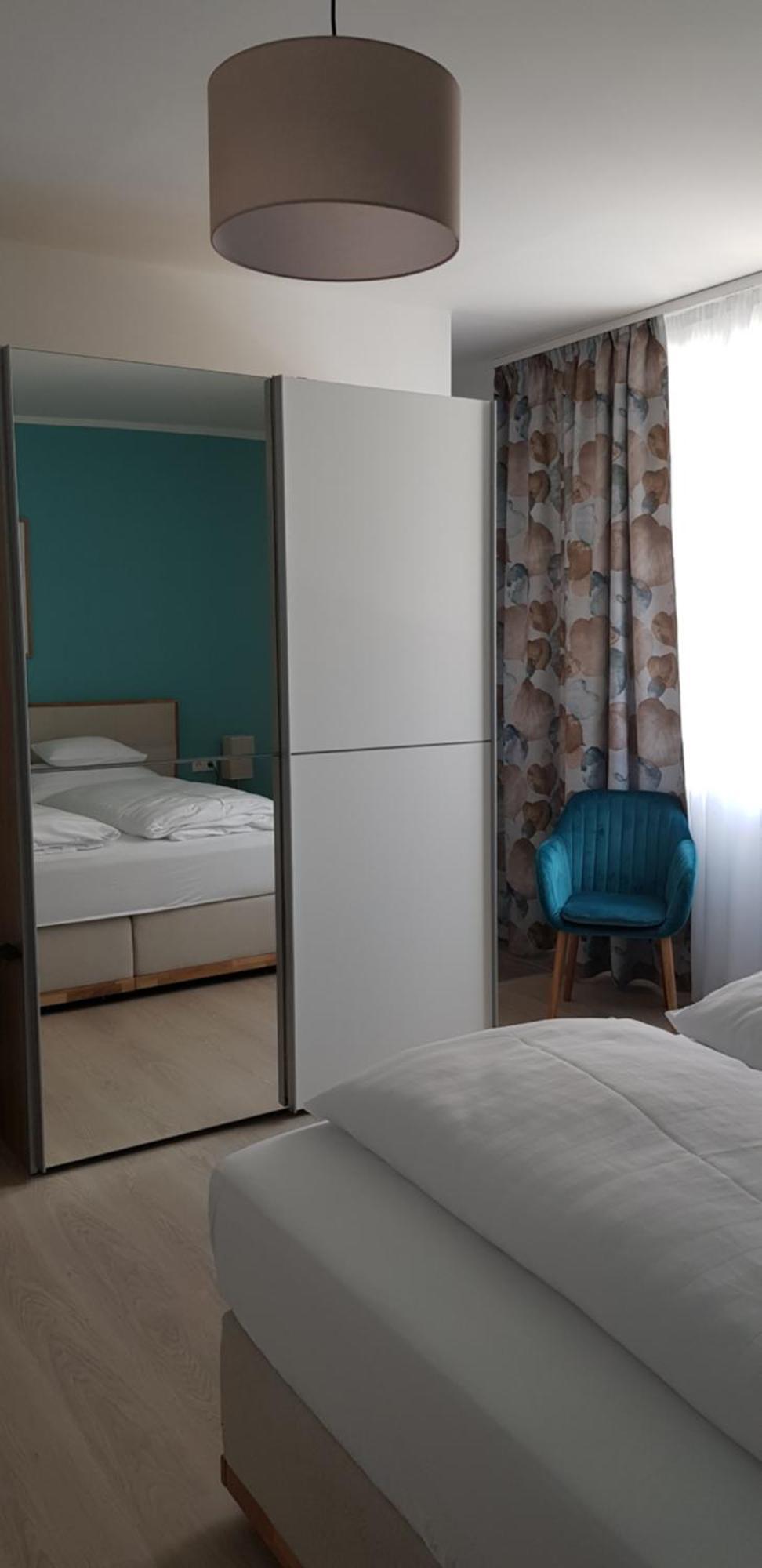 Zentrum Appartements Mörbisch Mörbisch am See Zimmer foto